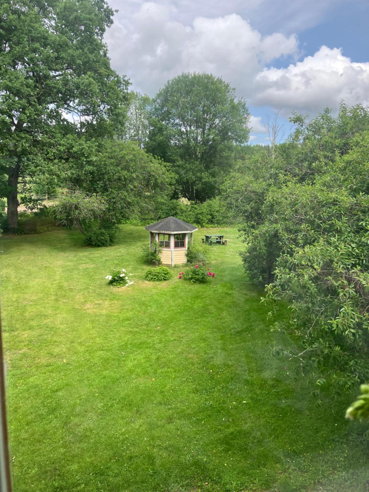 Karaby Gard, Country Living Hostel Kristinehamn Εξωτερικό φωτογραφία